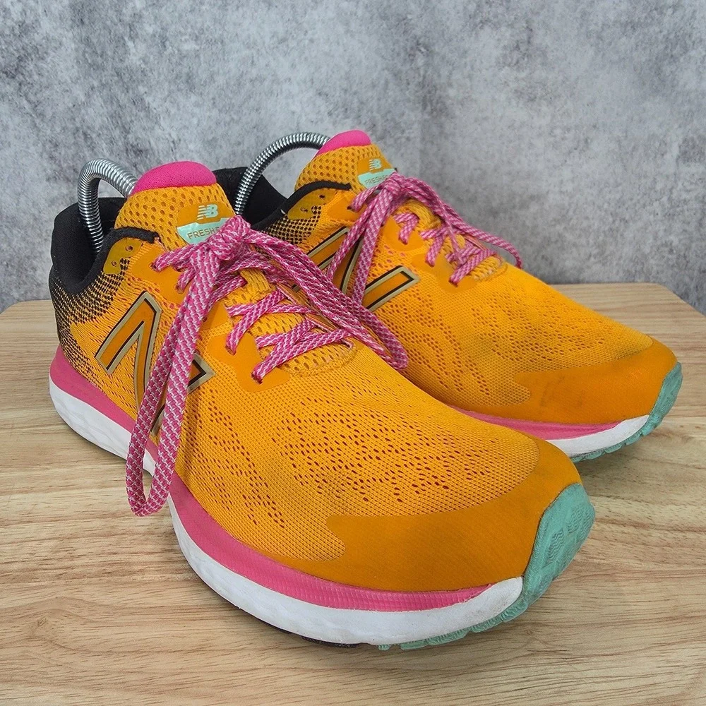 New‎ Balance Fresh Foam 680v7 Running Shoes Womens 9 B Orange Sneakers Trainers